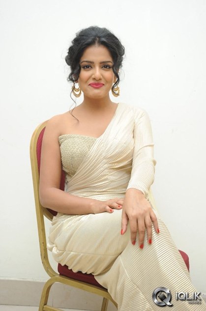 Vishakha-Singh-at-Rowdy-Fellow-Movie-Audio-Launch